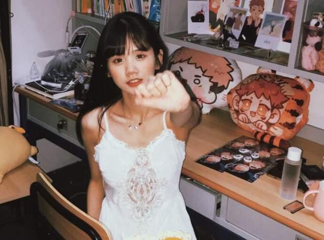 井川里予最新的视频爆料,精彩瞬间与幕后故事大公开